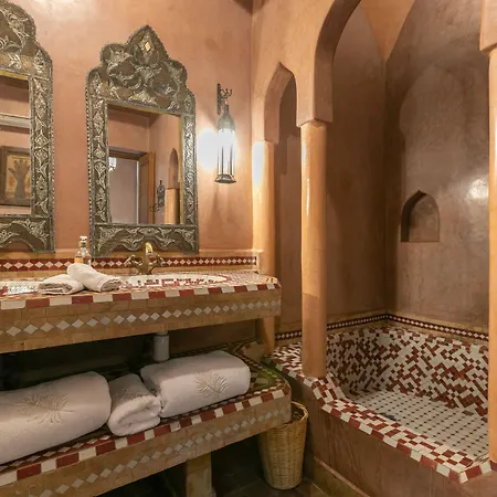 Riad Les Trois Palmiers El Bacha-2